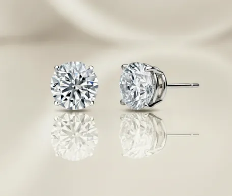 A Complete Buyer’s Guide to Choosing Diamond Earrings